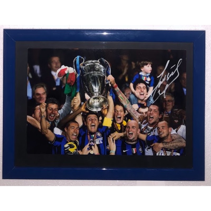 Photograph Signed by Javier Zanetti