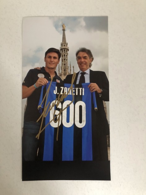 Zanetti's Signed Inter 600 Presences Photograph