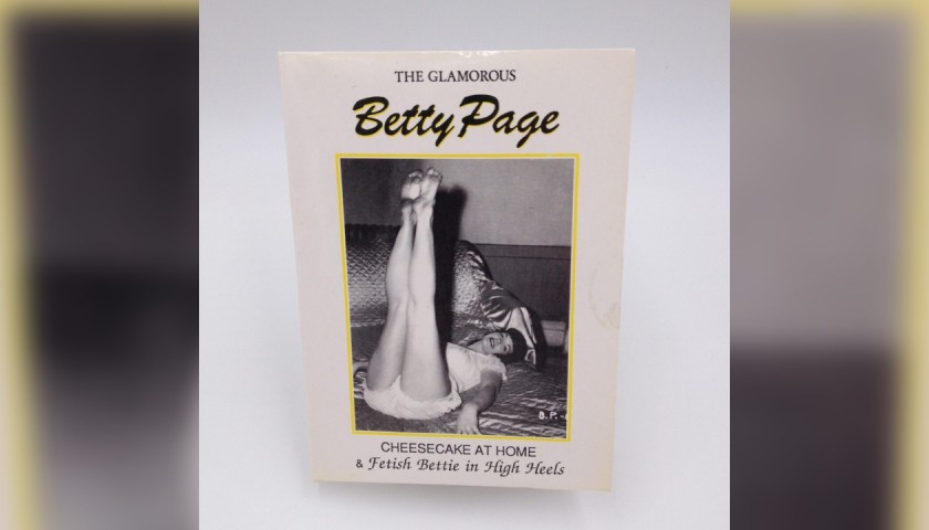 Betty Page - Origninal Set of Glittering Images Postcards