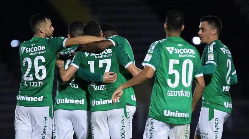 Busanello's Signed Unwashed Shirt, Chapecoense vs Bragantino 2021 