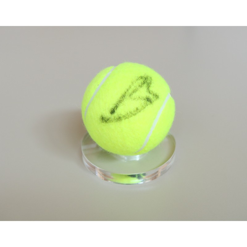 Tennis Ball signed by Jannik Sinner 