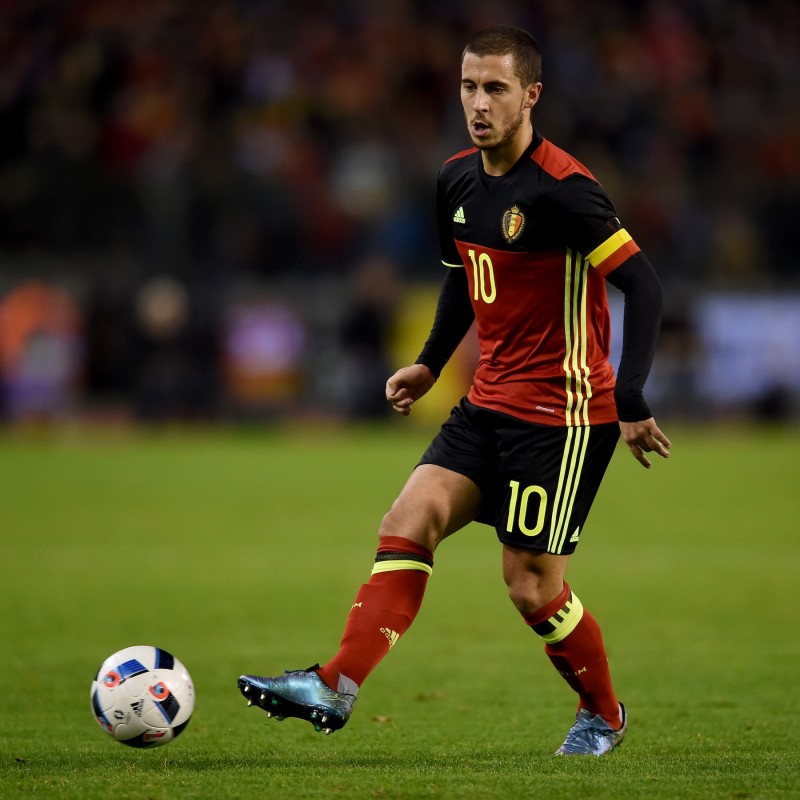 Match worn Hazard shirt, Belgium-Italy friendly match 11/13/2015