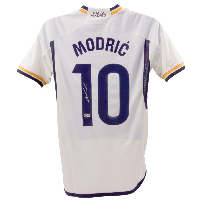 La maglia replica firmata da Luka Modric del Real Madrid