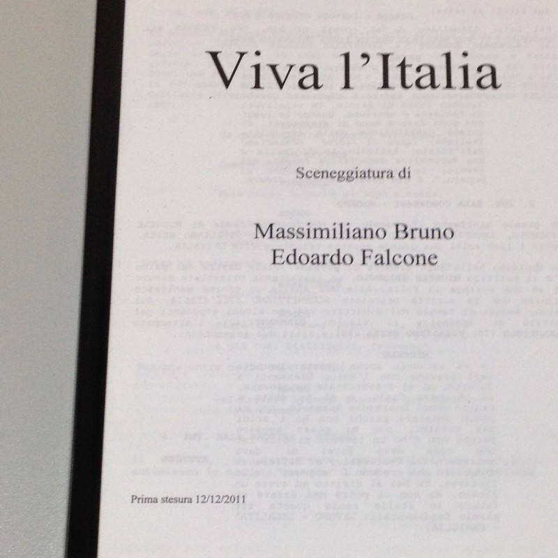 Il copione autografato del film “Viva l’Italia” di Massimiliano Bruno