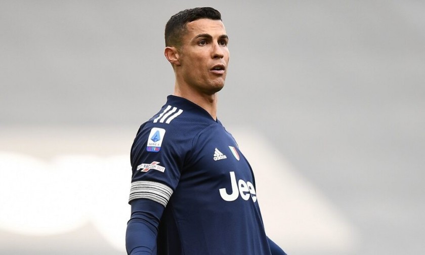 Maglia gara Ronaldo, Juventus vs Benevento 2021 - Autografata - CharityStars