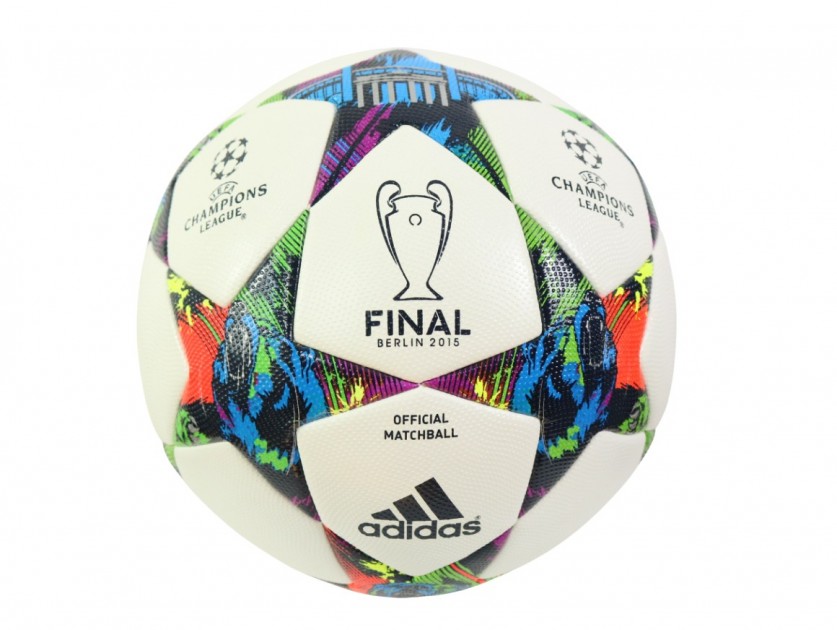 Pallone hotsell adidas 2015