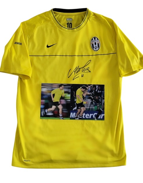 Del Piero's Juventus Signed Training Shirt, 2009/10 