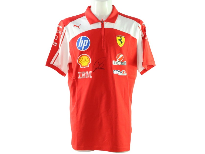 R - T-shirt ufficiale Scuderia Ferrari, 2026 - Autografata da Hamilton