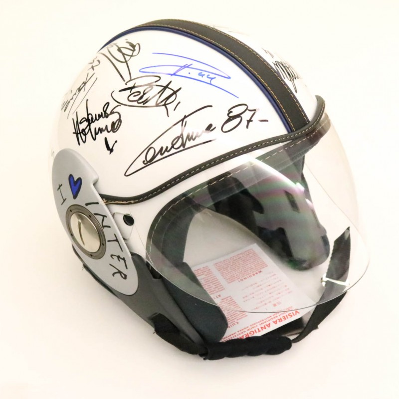'I Love Inter' Helmet - Signed by the 2018/19 Season Players