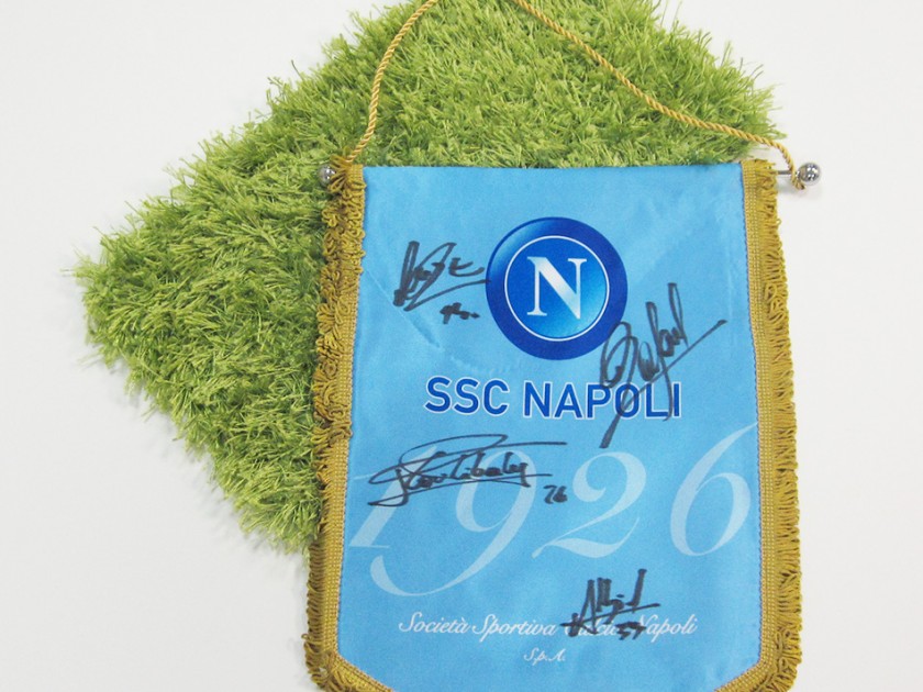 Napoli pennant signed by 2014/2015 team