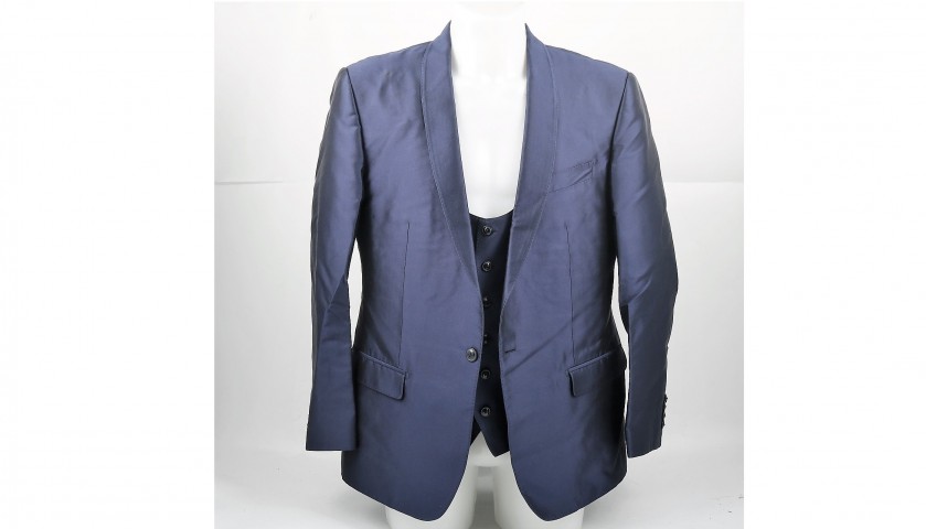 Tiziano Ferro's Blue Suit