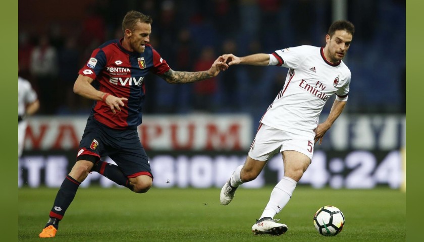 Bonaventura's Match-Issue/Worn 2018 Genoa-Milan Shirt with "Ciao Davide" Patch