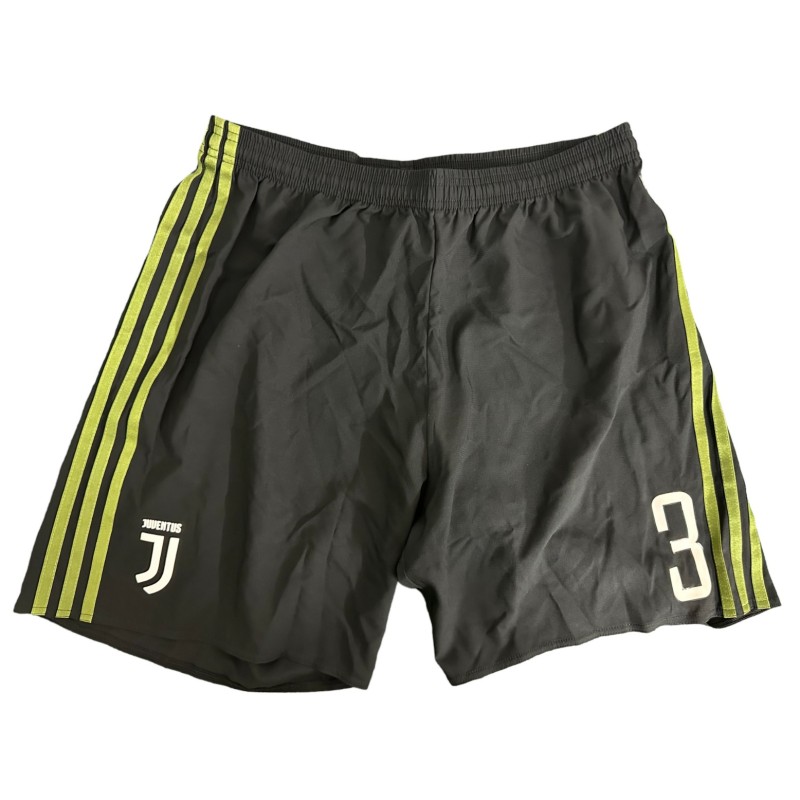 Chiellini's Juventus Issued Shorts, 2018/19