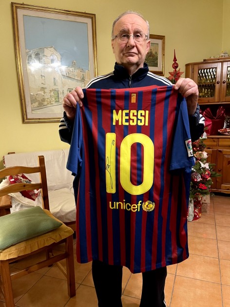 Messi's Official Barcelona Signed Shirt, 2016/17 - CharityStars