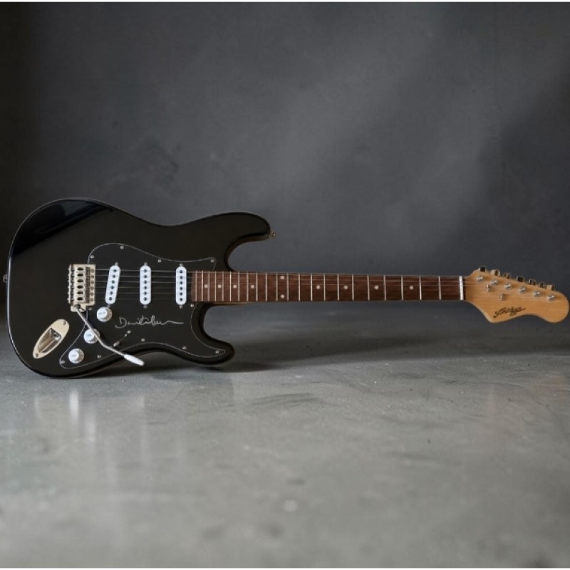 Chitarra elettrica autografata da David Gilmour dei Pink Floyd