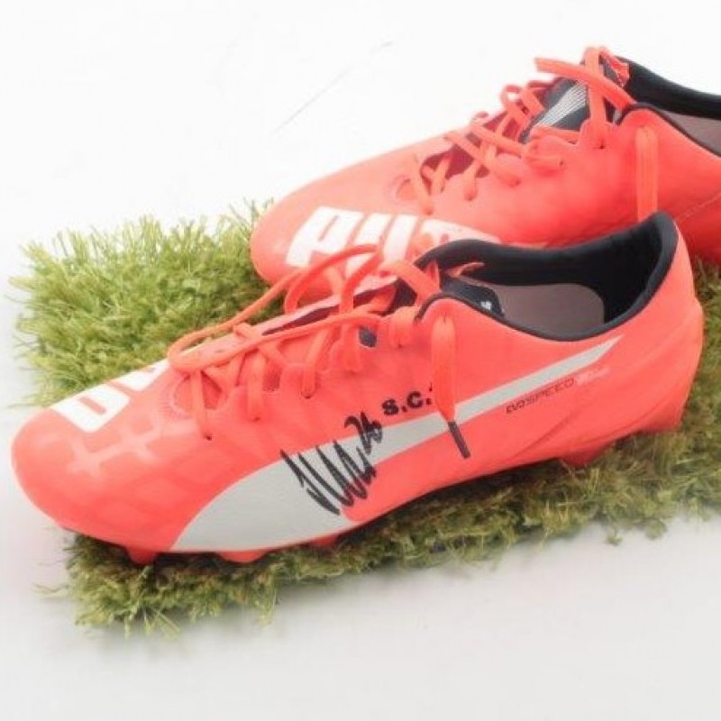 Lichtsteiner Juventus shoes, issued 15/16 season - signed