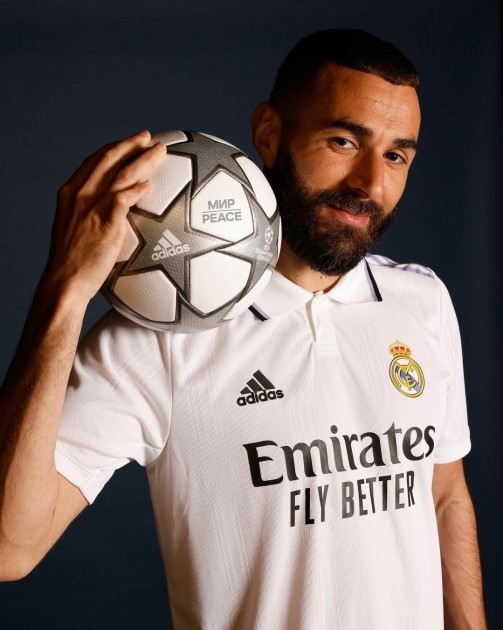 Benzema's Real Madrid 2022/23 Signed Shirt 