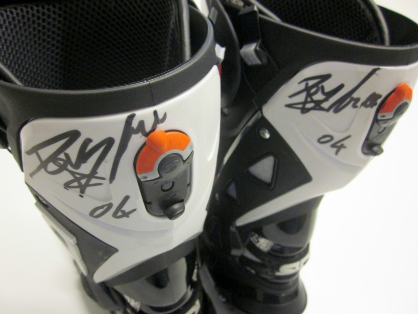Andrea Dovizioso signed boots worn during the Valencia Gp 2013