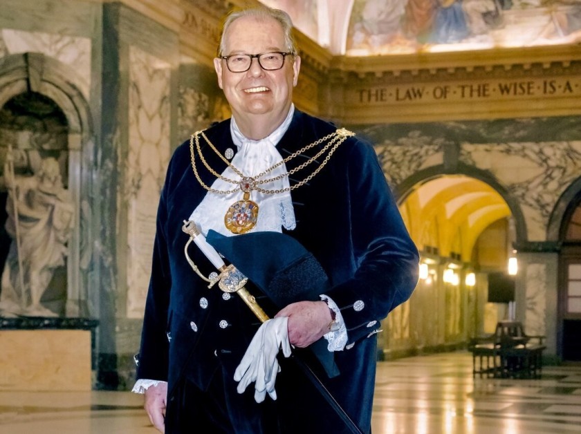 Private Tour of the Old Bailey and Champagne Reception for Six People