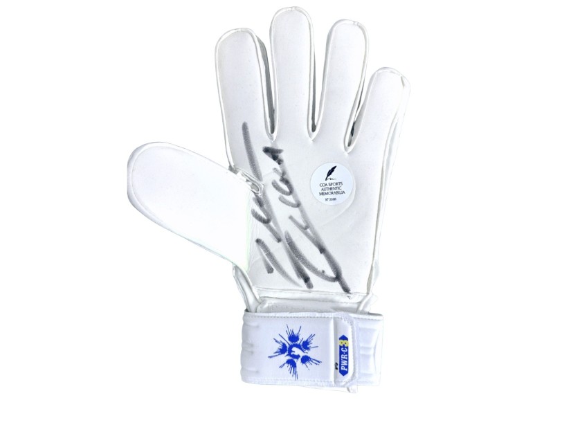 Puma Goalkeeper Match-Issued Glove - Signed by Joan García