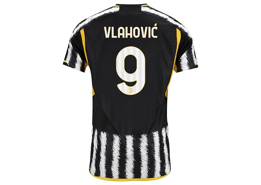 Vlahovis' Juventus 2023/2024 Shirt, Signed with Personalized Dedication