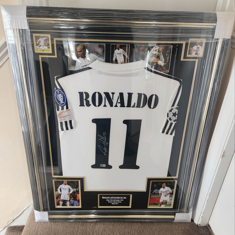 Ronaldo Nazário's Real Madrid 2002 Signed and Framed Shirt
