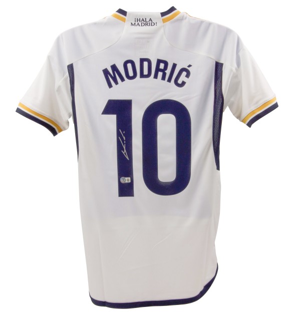 La maglia replica firmata da Luka Modric del Real Madrid