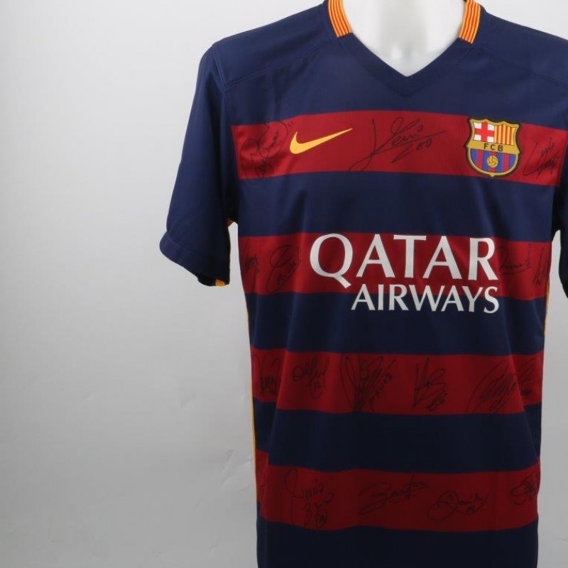 Barcelona Shirt signed by the team