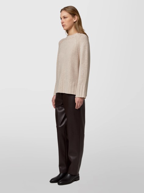 Cashmere sweater by Alpha Studio