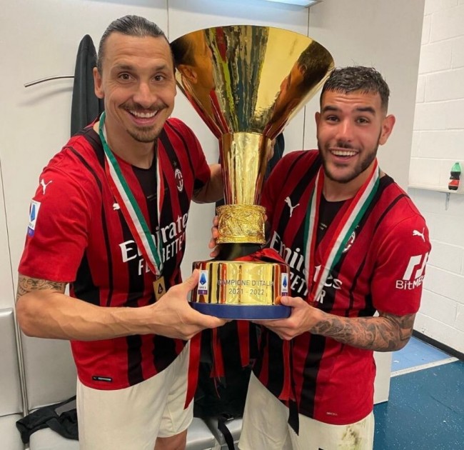 AC Milan Replica Medal, Serie A TIM 2021/22