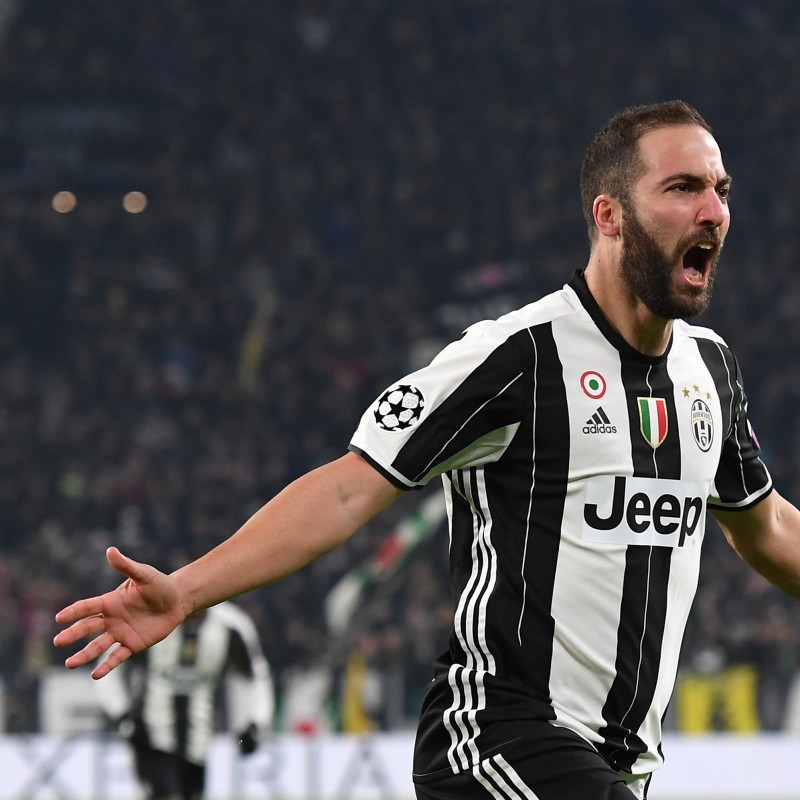 Watch Juventus play Barcelona from Leo Bonucci's seats in the 1st row + hotel
