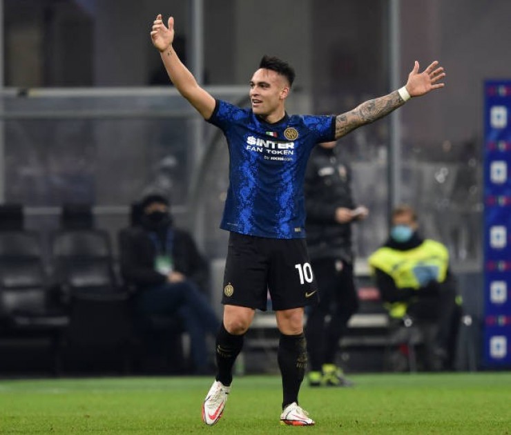 Lautaro Official Inter Signed Shorts, 2021/22