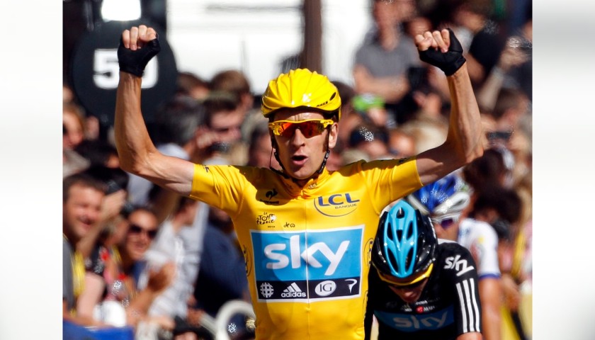 Official Jersey, Tour de France 2012 - Signed by Bradley Wiggins