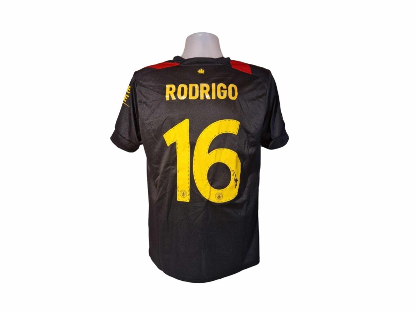 Maglia ufficiale da trasferta firmata da Rodrigo per il Manchester City 2022/23