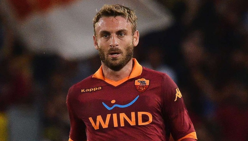 De Rossi's Roma Match-Issue Serie A 2012/13 Signed Shirt