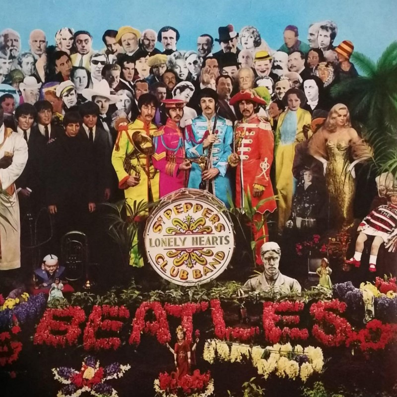 "Sgt. Pepper's Lonely Hearts Club Band" Vinyl and Radiofreccia Official T-shirt