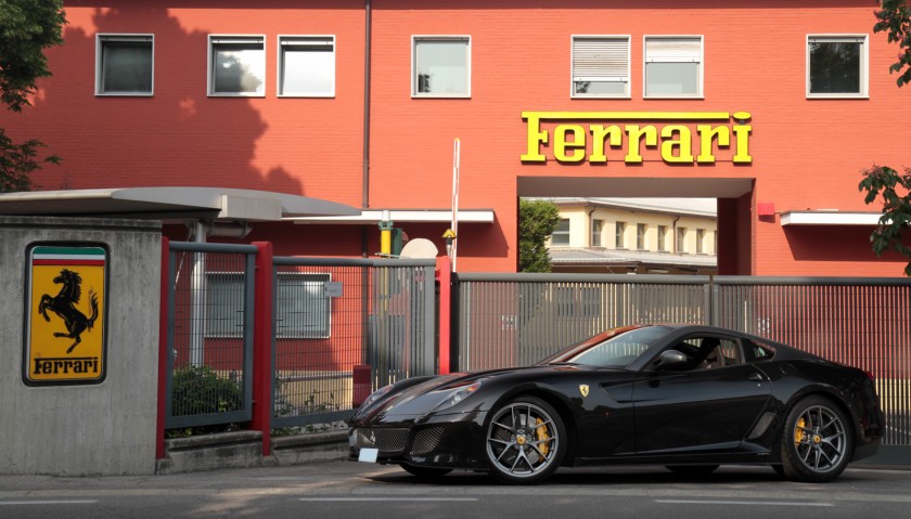 Visita privata alla Fabbrica Ferrari + Pranzo al Ristorante Montana