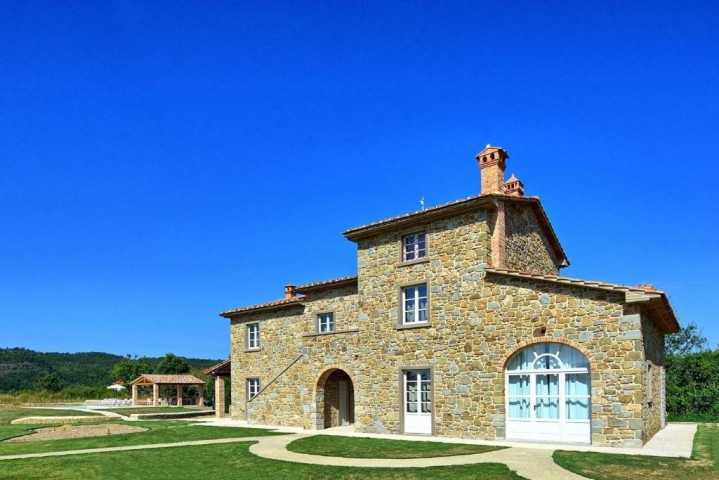 Enjoy the Italian Countryside for a Week in a Private Villa for Eight People