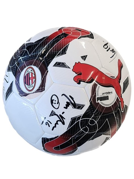 Pallone Store AC Milan, 2024/25 - Autografato da Pulisic