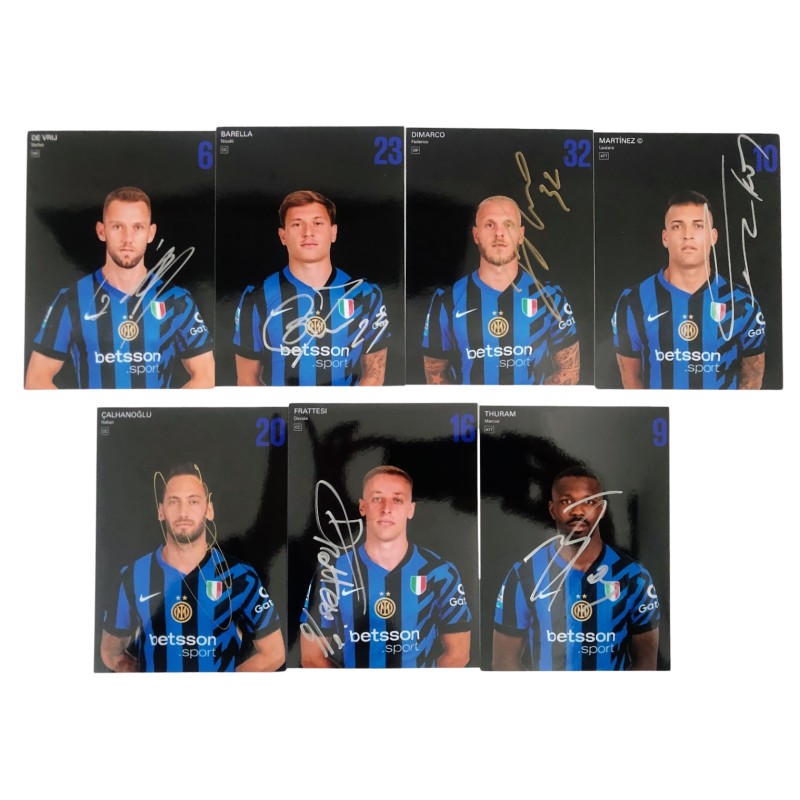 Set Photographs Signed by Inter Players