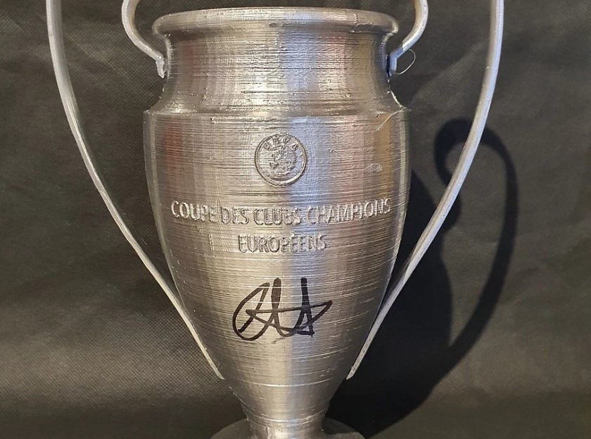 Trofeo Champions League autografato da Trent Alexander-Arnold