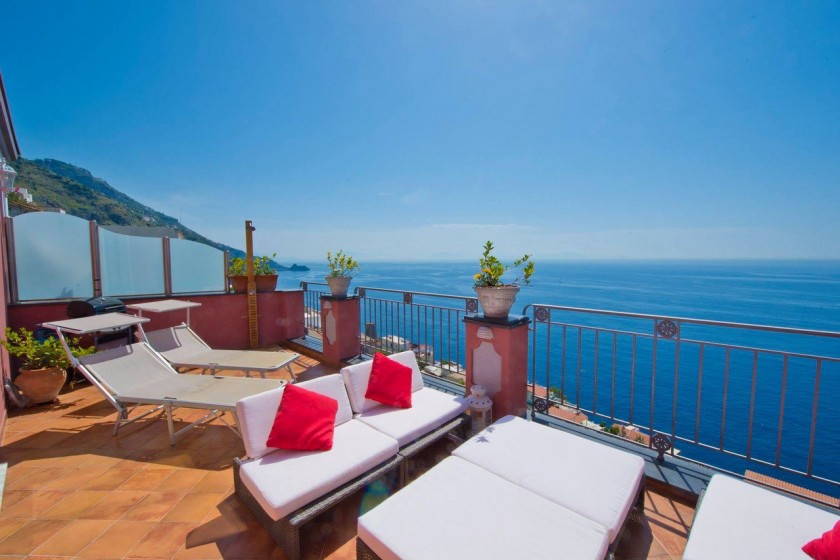 Enjoy the Amalfi Coast for Six Days for Four People in a Private Apartment 