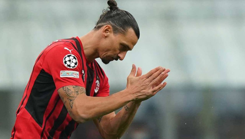 Maglia ufficiale Ibrahimovic Milan, 2021/22 - Autografata