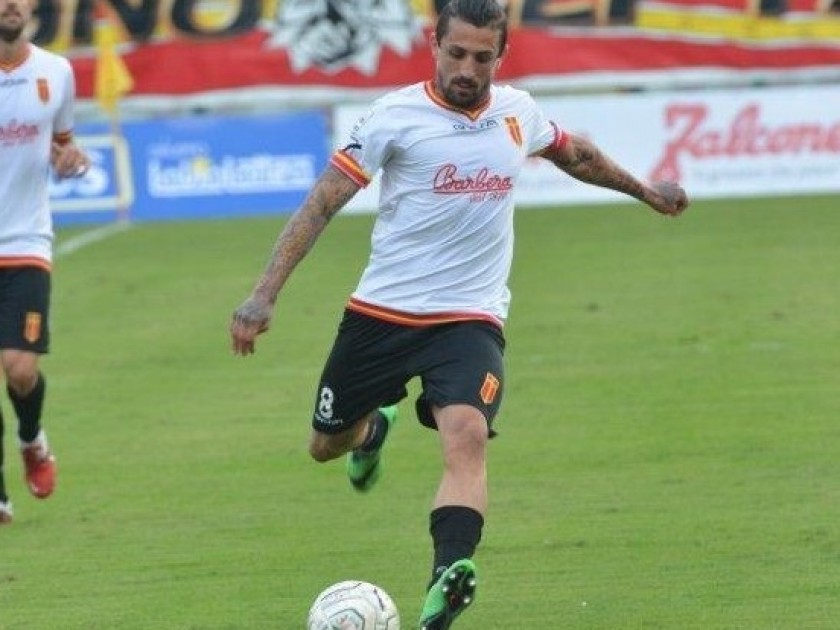 Assisti all'allenamento del Messina e ricevi da Giorgione la sua maglia indossata nel derby