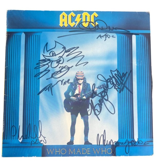 AC/DC Firmato Who Made Who LP in vinile