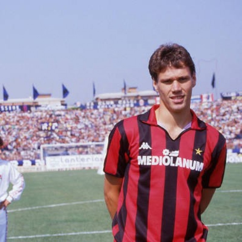 Van Basten Official AC Milan Shirt, 1987/88