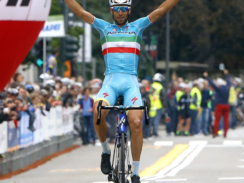 Un giro in bici in Svizzera con il campione Vincenzo Nibali