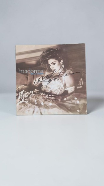 LP in vinile "Like A Virgin" autografato da Madonna