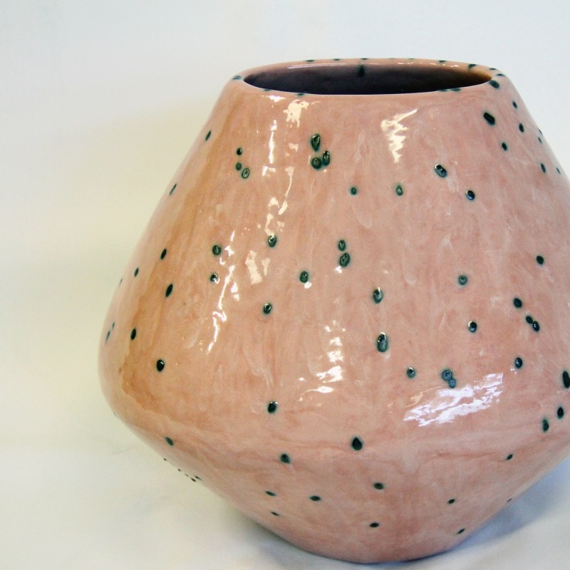 Anemone pink jar, realized by Adriana Albertini