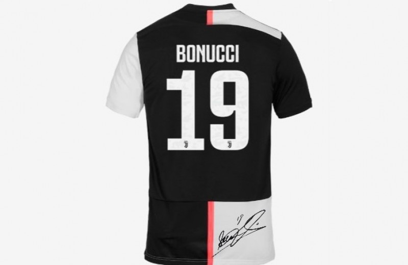 Bonucci Juventus Signed Home Shirt, 2019/20